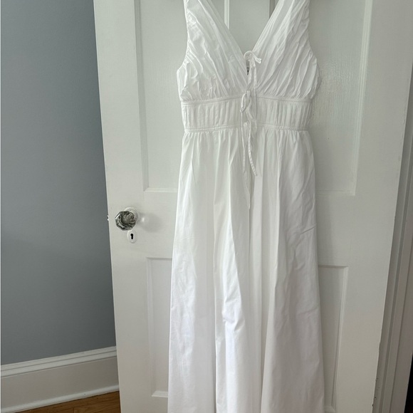 Moon River White V-Neck Pleated Midi Dress Large EUC Tuckernuck - Picture 5 of 9